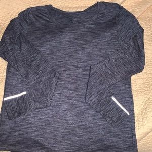Lululemon long sleeve workout shirt